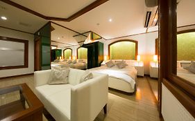 ホテル　ミロワール